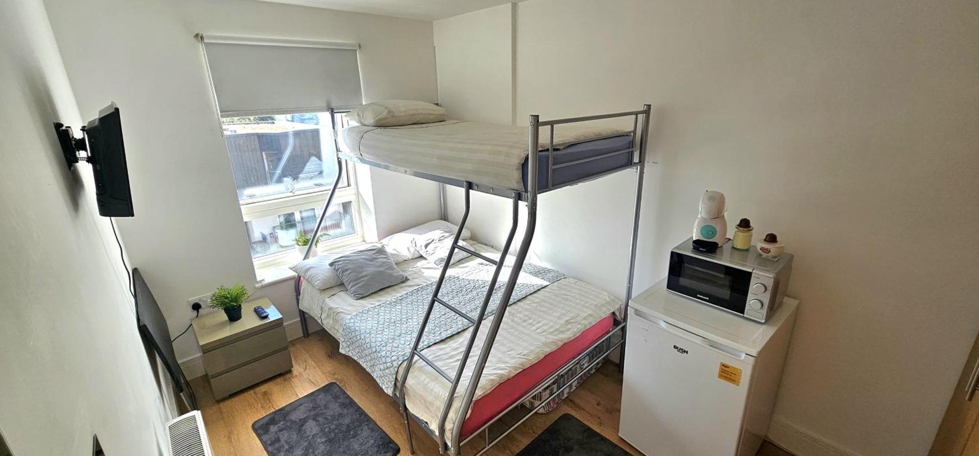 Alpha Accommodations ลอนดอน ภายนอก รูปภาพ