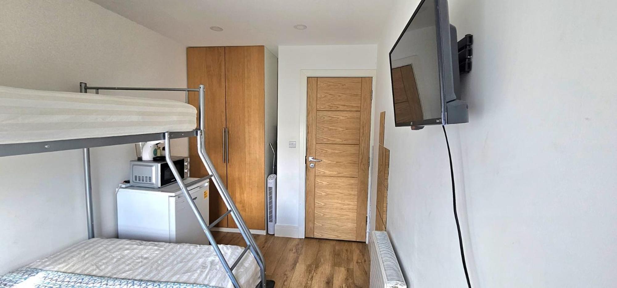 Alpha Accommodations ลอนดอน ภายนอก รูปภาพ