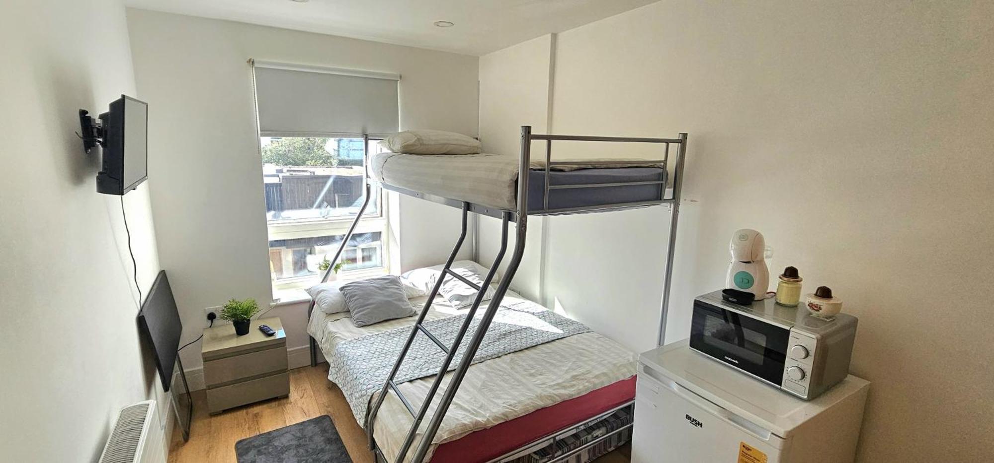 Alpha Accommodations ลอนดอน ภายนอก รูปภาพ
