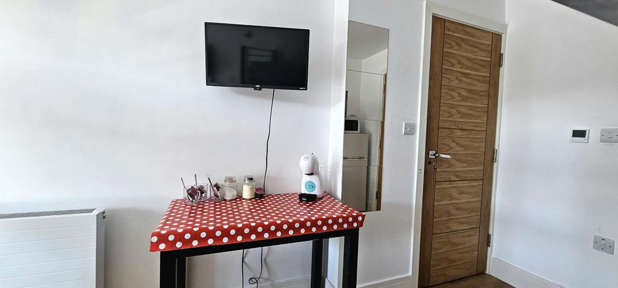 Alpha Accommodations ลอนดอน ภายนอก รูปภาพ